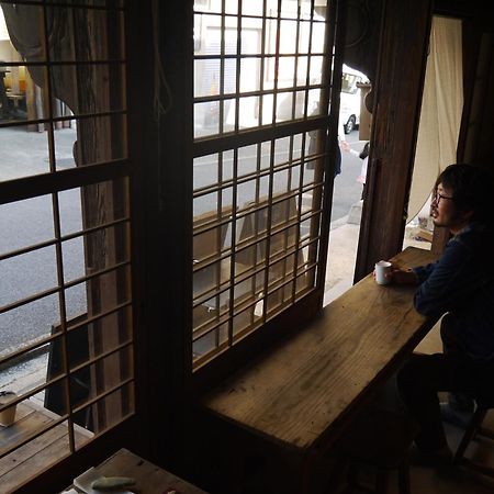 โฮสเทล แอนด์ ทาทามิ บาร์ อูชิโกะบาเระ Uchiko ภายนอก รูปภาพ